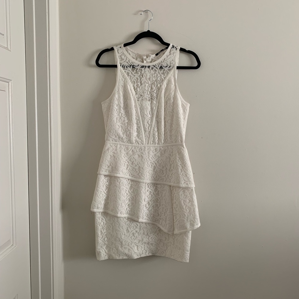 Gianni Bini White Size 4 Lace Dress. Perfect for Weddings & Graduations. NWT - Picture 1 of 2